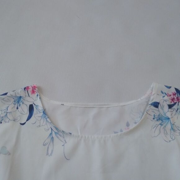 Women's Light Blue Flowers & Butterflies Print Trapezoid Mini Dress Size Medium - Picture 3 of 12